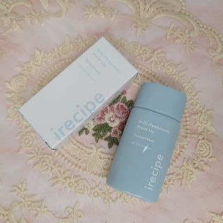 아이레시피 마일드 히알루로닉 모이스트 업 선스크린 SPF50+ PA++++ — 5점을 준 리뷰어가 2023년 6월 올린 사용 사진
