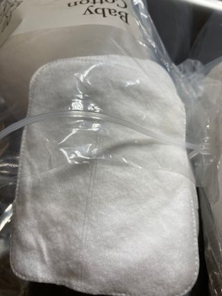 디어엘로디 프리미엄 유기농 유아 솜티슈 40매 3Pack +60매 1Pack 혼합형 — 5점을 준 리뷰어가 2021년 4월 올린 사용 사진