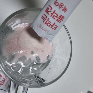 [음료수 대신 가능!]  빠르게 흡수되는 아임오 타먹는 콜라겐 1박스 — 3점을 준 리뷰어가 2023년 3월 올린 사용 사진