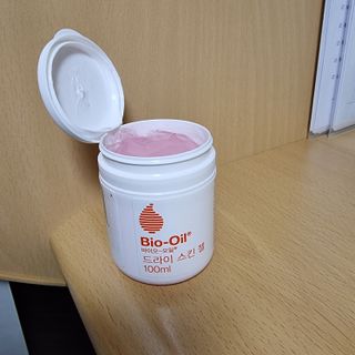 바이오오일 [바이오-오일] 드라이 스킨 젤 100ml — 5점을 준 리뷰어가 2021년 12월 올린 사용 사진