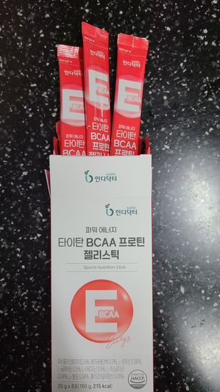 [인디닥터] 타이탄 BCAA 프로틴 젤리스틱 — 5점을 준 리뷰어가 2022년 5월 올린 사용 사진
