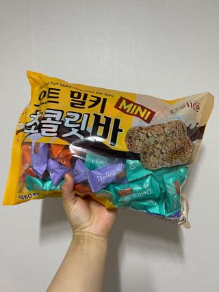 델리스 오트 밀키 초콜릿 바 — 5점을 준 리뷰어가 2022년 4월 올린 사용 사진