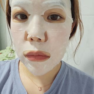 방방곳곳 편림초 수분진정 화이트닝 마스크팩 — 4.5점을 준 리뷰어가 2022년 10월 올린 사용 사진