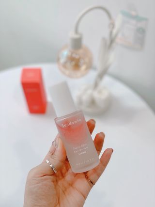 산다화 더블 이펙트 안티 링클 세럼 50ml — 5점을 준 리뷰어가 2021년 11월 올린 사용 사진