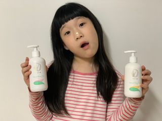 mom e 맘이 내추럴 베이비 케어 샴푸앤바스+로션 — 5점을 준 리뷰어가 2021년 1월 올린 사용 사진