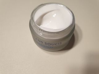 산수시 아쿠아 베네핏 24h 수부지 물광 속건조 수분크림 50ml — 5점을 준 리뷰어가 2021년 7월 올린 사용 사진