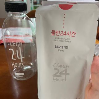 클린24시간 1BOX(5포) + 전용보틀(500ml) — 2.5점을 준 리뷰어가 2022년 7월 올린 사용 사진