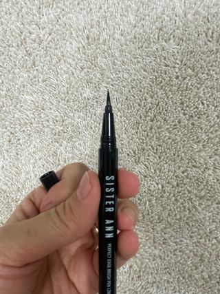 씨스터앤 퍼펙트 엣지 브러쉬 펜 라이너 2종 택 1 — 3.5점을 준 리뷰어가 2022년 1월 올린 사용 사진