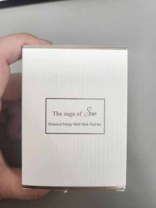 더사가오브수 [사가수] 효혜윤 보태니컬 에너지 에센스인로션 20ml /아이포올 스틱 3g — 5점을 준 리뷰어가 2023년 2월 올린 사용 사진