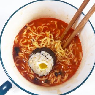[풀무원] 자연은맛있다 정면, 백면, 홍면  세트 — 4점을 준 리뷰어가 2021년 4월 올린 사용 사진