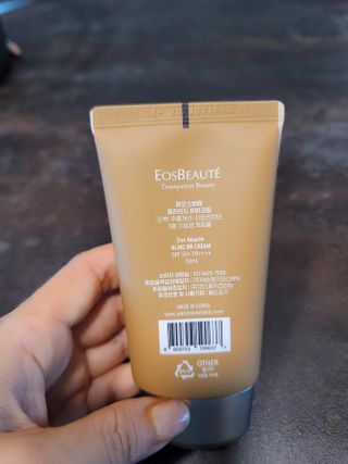 약손명가코스메틱 에오스보떼 블라인드 비비크림 50ml — 4점을 준 리뷰어가 2021년 8월 올린 사용 사진