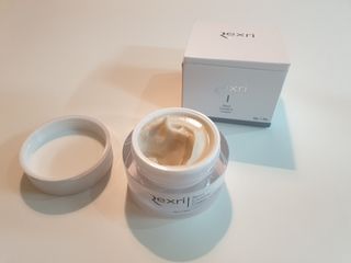 렉스리 크리에이티브 크림  Rexri Creative Cream — 5점을 준 리뷰어가 2021년 10월 올린 사용 사진