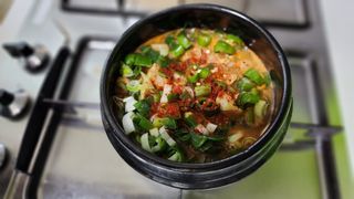 소담스퀘어 상암 궁중해물탕조씨집 백년가게 조씨집 팔뚝탕1인분550g — 5점을 준 리뷰어가 2022년 12월 올린 사용 사진