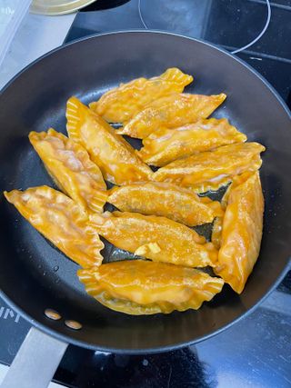 한만두 진한 해물맛 짬뽕만두 1kg — 5점을 준 리뷰어가 2021년 4월 올린 사용 사진
