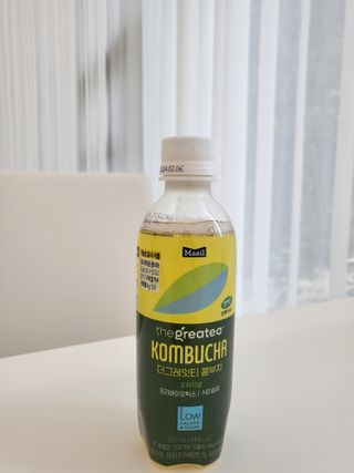 더그레잇티 콤부차 [매일유업] 더그레잇티 44kcal 콤부차 300ml *12개입 (오리지널 6개+베리리치 6개) — 4.5점을 준 리뷰어가 2023년 7월 올린 사용 사진