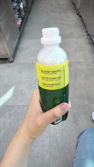 더그레잇티 콤부차 [매일유업] 더그레잇티 44kcal 콤부차 300ml *12개입 (오리지널 6개+베리리치 6개) — 5점을 준 리뷰어가 2023년 7월 올린 사용 사진
