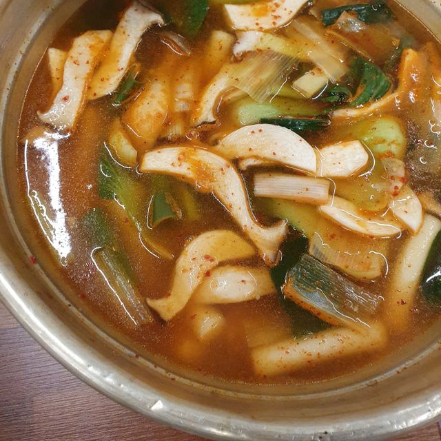 [명동닭한마리칼국수]닭한마리칼국수 기본 리뷰 사진