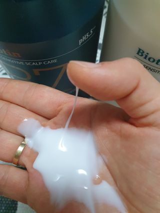 [포레스트스토리] B7 안티 헤어로스 샴푸1,000ml + 헤어팩 1,000ml — 5점을 준 리뷰어가 2021년 3월 올린 사용 사진