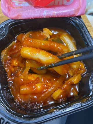 한성기업 무볼레 닭떡볶이+해물떡볶이 2종 세트 — 5점을 준 리뷰어가 2021년 10월 올린 사용 사진