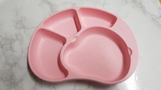 유비맘 캐릭터 실리콘 흡착 식판_색상 랜덤발송 — 5점을 준 리뷰어가 2021년 1월 올린 사용 사진