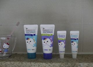 닥터데디스 안심불소 튼튼치약(청포도, 민트 중 택 1) 60g + 여행용 미니 치약 15g — 4.5점을 준 리뷰어가 2022년 8월 올린 사용 사진