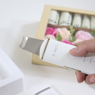 디하우트 랩 4 in 1 갈바닉 아쿠아 워터 필링기 스킨스크러버 — 5점을 준 리뷰어가 2021년 11월 올린 사용 사진