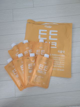 [덜다] 든든 식물성 단백질 쉐이크 40g X 7입 (곡물/딸기) — 5점을 준 리뷰어가 2023년 8월 올린 사용 사진