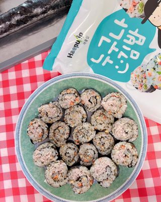해풀잎 누구나 김밥*1ea [(혼합야채 35g *1ea,  김밥김 (5g, 5ea),  양념간장 (6g, 5ea), 참기름(5g, 2ea)] — 5점을 준 리뷰어가 2022년 10월 올린 사용 사진