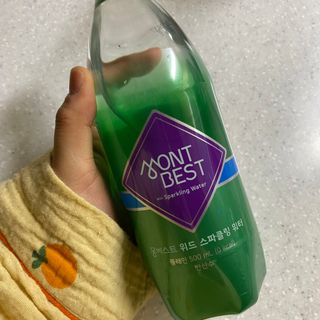 몽베스트 Montbest with Sparkling water Plain 20병 — 5점을 준 리뷰어가 2021년 11월 올린 사용 사진