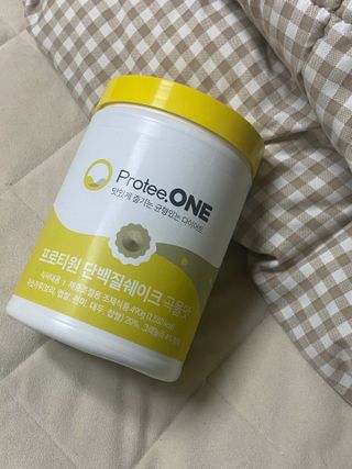 프로티원 단백질쉐이크 곡물맛 2주분 1통+보틀 — 5점을 준 리뷰어가 2021년 4월 올린 사용 사진