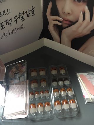 데싱디바 매직프레스 가을신상 숏 스퀘어_3종 중 택1 — 5점을 준 리뷰어가 2021년 9월 올린 사용 사진