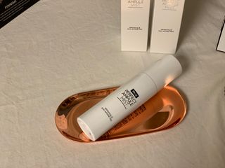 리생 [Re생] 퍼팩트 앰플 이중 기능성 미스트 100ml  피부미백 주름개선 = 총 2개 200ml 증정 — 5점을 준 리뷰어가 2021년 9월 올린 사용 사진