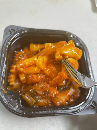 한성기업 무볼레 닭떡볶이+해물떡볶이 2종 세트 — 3점을 준 리뷰어가 2021년 10월 올린 사용 사진