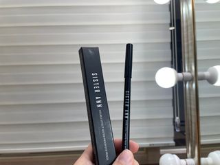 씨스터앤 더블이펙트 워터프루프 아이펜슬 11종 택 1 — 5점을 준 리뷰어가 2022년 2월 올린 사용 사진