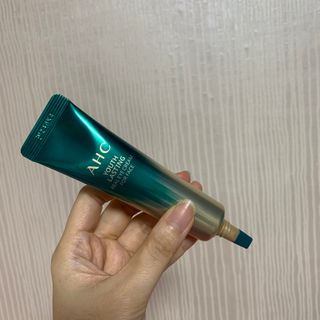 [NEW 탄력유턴 아이크림] AHC 유스 래스팅 리얼 아이크림 포 페이스 — 4점을 준 리뷰어가 2021년 3월 올린 사용 사진