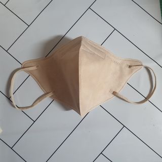 애니가드 셋업마스크 4컬러 각 10매입 [크리미베이지, 캐시미어로즈, 초콜렛브라운, 미드나잇네이비] — 5점을 준 리뷰어가 2022년 2월 올린 사용 사진