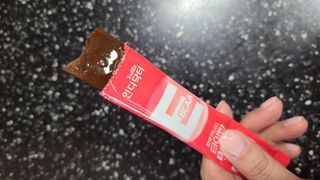 [인디닥터] 타이탄 BCAA 프로틴 젤리스틱 — 5점을 준 리뷰어가 2022년 5월 올린 사용 사진