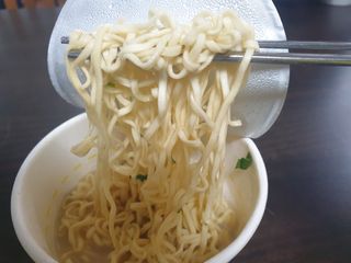 NISSIN 닛신 컵누들  4종 - 씨푸드오리지날, 씨푸드 스파이시, 씨푸드 커리, 씨푸드 XO소스 — 4점을 준 리뷰어가 2023년 1월 올린 사용 사진