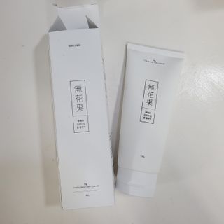 [베러오리진] 무화과 크리미 딥 폼 클렌저/피부 노폐물 & 미세먼지 99 세정 인증 민감성 피부 무자극 인증 — 5점을 준 리뷰어가 2021년 11월 올린 사용 사진
