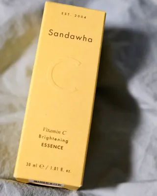 스킨큐어 산다화 비타민c 화이트닝 에센스 30ml — 4점을 준 리뷰어가 2023년 10월 올린 사용 사진