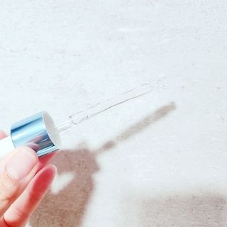 나우 [리브엠] 화해 1등 수분앰플 , 엑소코어 워터풀 텐션 앰플 — 5점을 준 리뷰어가 2023년 6월 올린 사용 사진