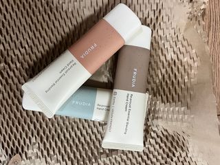 [후르디아] 끈적임 없는 착한성분 비건  핸드크림 3종 — 5점을 준 리뷰어가 2023년 12월 올린 사용 사진
