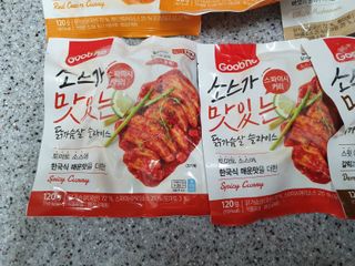 굽네몰 [굽네] 소스가 맛있는 닭가슴살 슬라이스 4종 — 5점을 준 리뷰어가 2021년 4월 올린 사용 사진