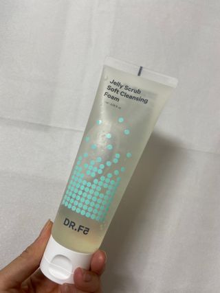 닥터에프파이브 젤리스크럽 소프트 클렌징폼 120ml — 4점을 준 리뷰어가 2022년 6월 올린 사용 사진