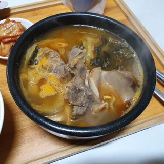 요리반상회 용문해장국 2팩 + 뚝배기 1개 — 5점을 준 리뷰어가 2021년 3월 올린 사용 사진