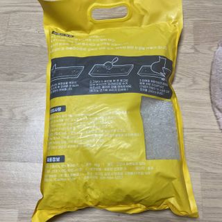 겟플렉스 켓플렉스 캣츠룸BS-1 고양이모래 4kg — 4점을 준 리뷰어가 2021년 1월 올린 사용 사진