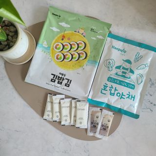 해풀잎 누구나 김밥*1ea [(혼합야채 35g *1ea,  김밥김 (5g, 5ea),  양념간장 (6g, 5ea), 참기름(5g, 2ea)] — 5점을 준 리뷰어가 2022년 8월 올린 사용 사진