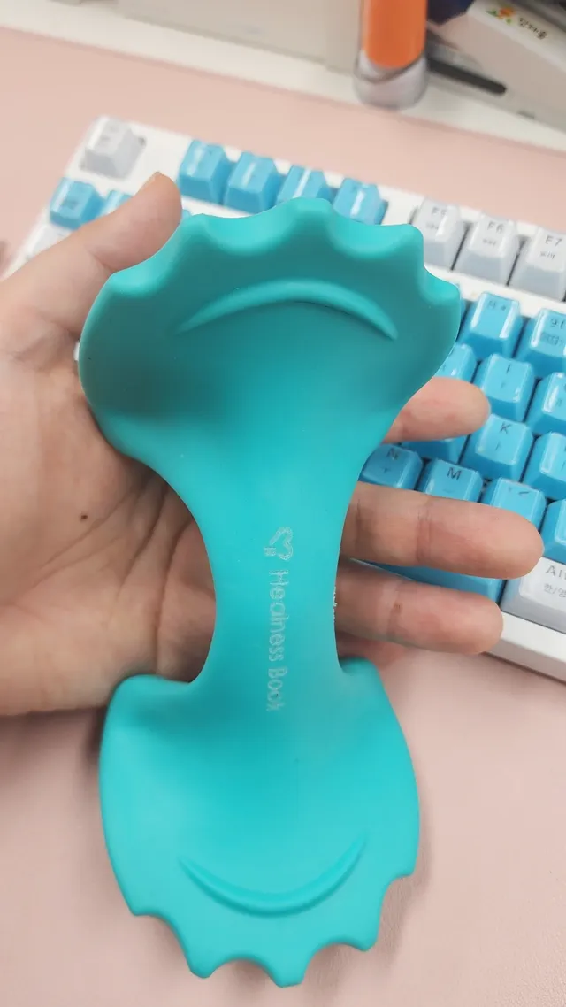 [힐마이넥]   거북목 통증완화를 위한 휴대용 목 안마기 리뷰 사진