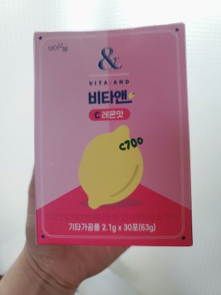 비타앤C 레몬맛, 망고맛 — 5점을 준 리뷰어가 2021년 8월 올린 사용 사진