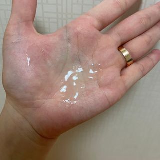리더스코스메틱 리더스 퍼스트 샷 액티브 에센스 에이지 컨트롤 — 5점을 준 리뷰어가 2022년 2월 올린 사용 사진